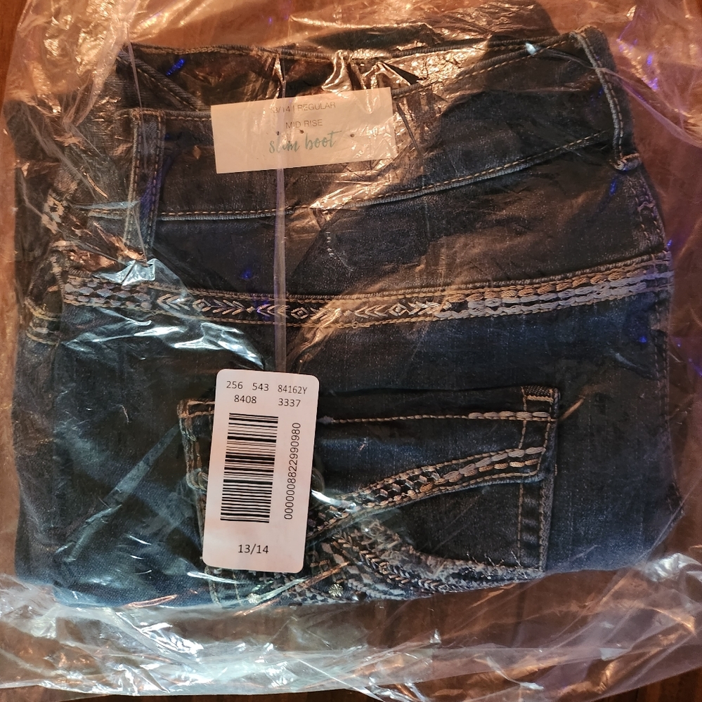 Maurices jeans new in bag